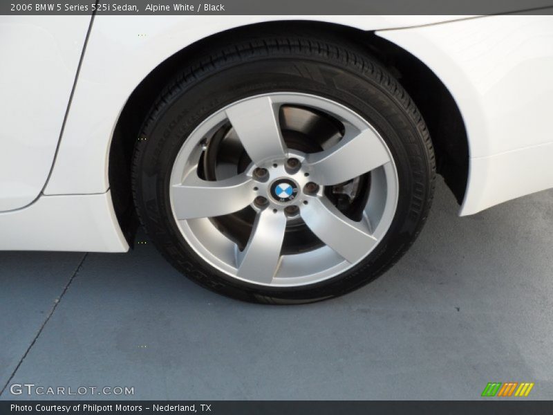 Alpine White / Black 2006 BMW 5 Series 525i Sedan