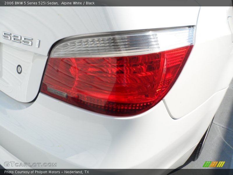 Alpine White / Black 2006 BMW 5 Series 525i Sedan