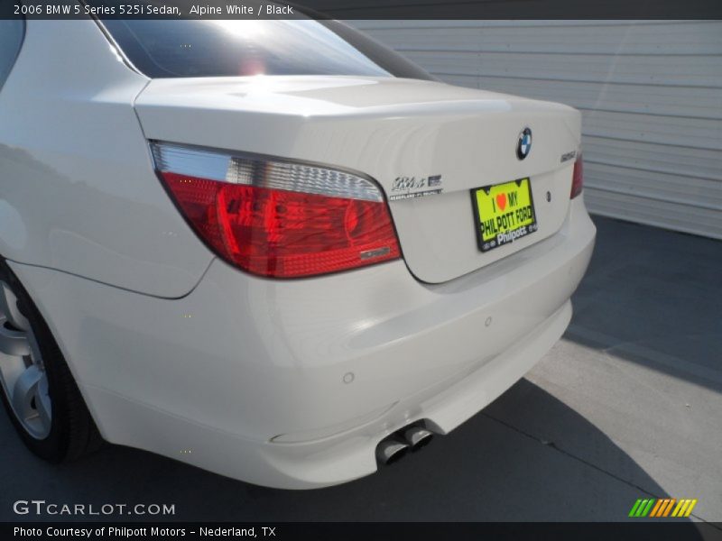 Alpine White / Black 2006 BMW 5 Series 525i Sedan