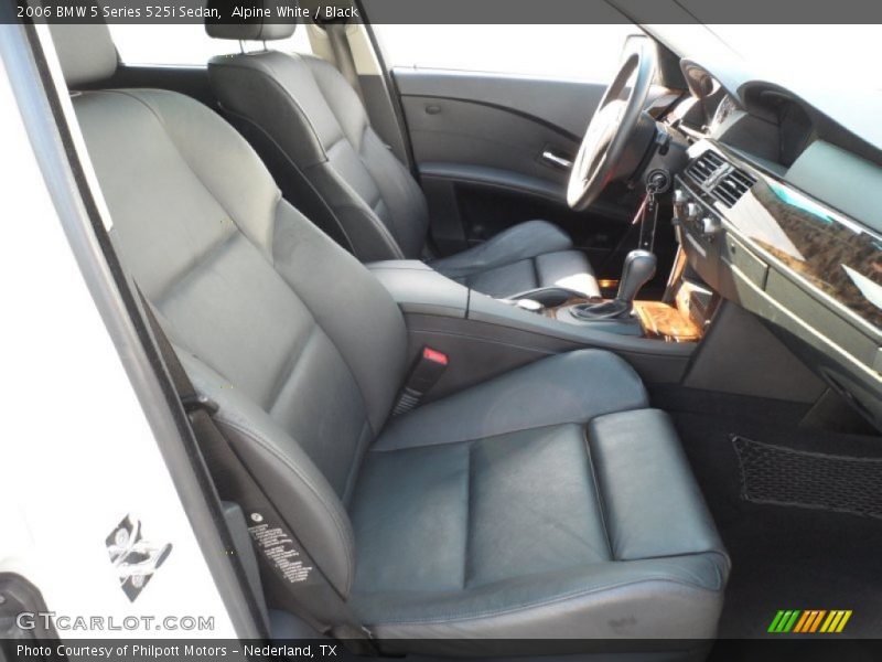 Alpine White / Black 2006 BMW 5 Series 525i Sedan