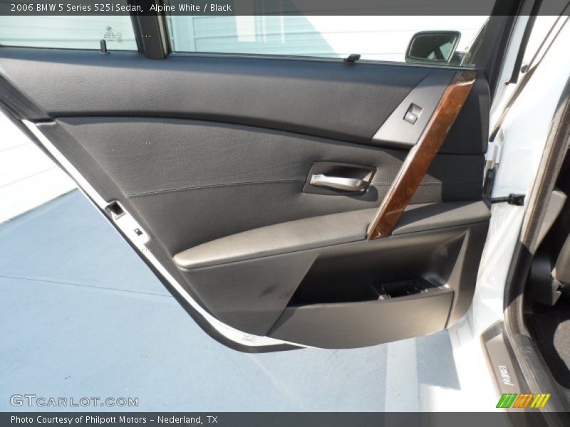 Alpine White / Black 2006 BMW 5 Series 525i Sedan