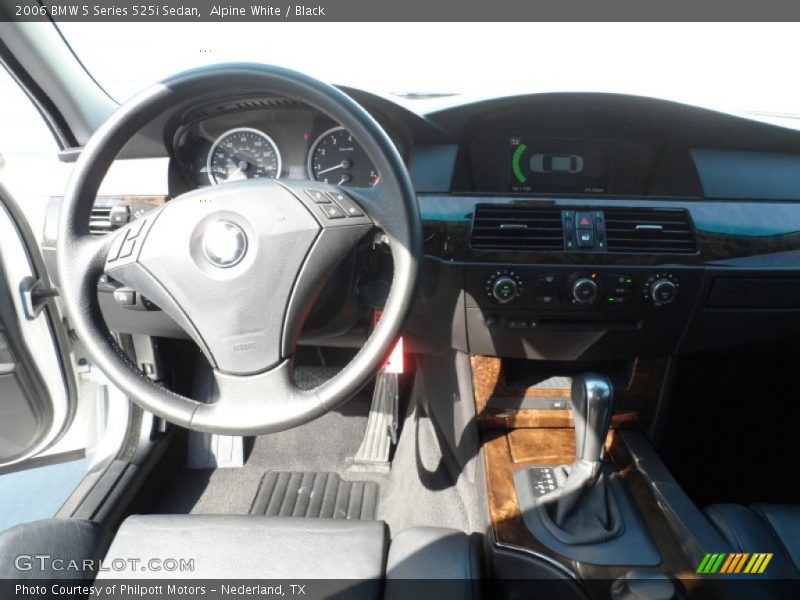 Alpine White / Black 2006 BMW 5 Series 525i Sedan