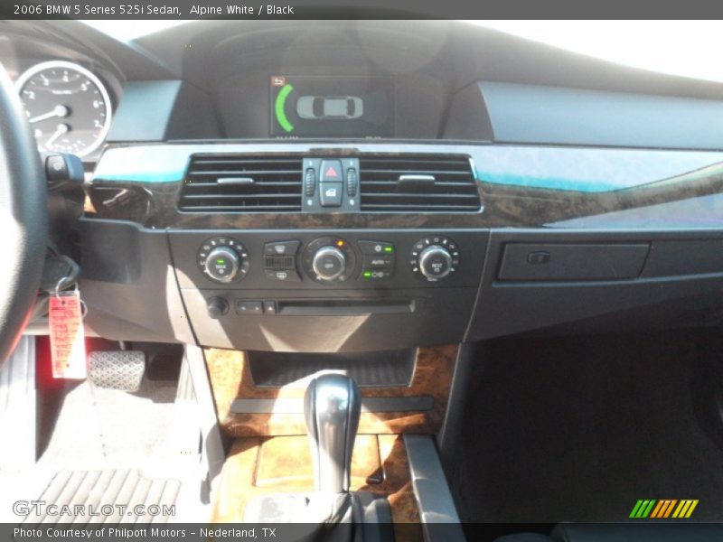 Alpine White / Black 2006 BMW 5 Series 525i Sedan