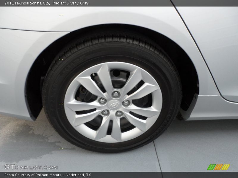 Radiant Silver / Gray 2011 Hyundai Sonata GLS