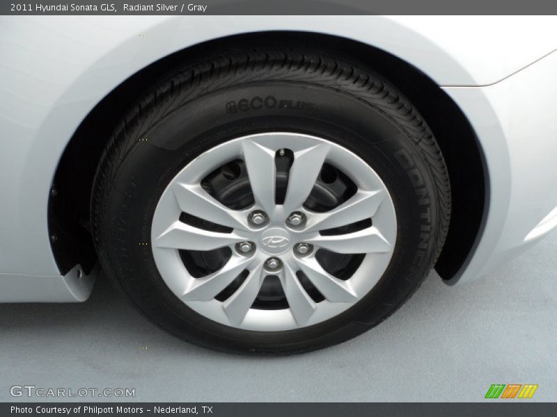 Radiant Silver / Gray 2011 Hyundai Sonata GLS