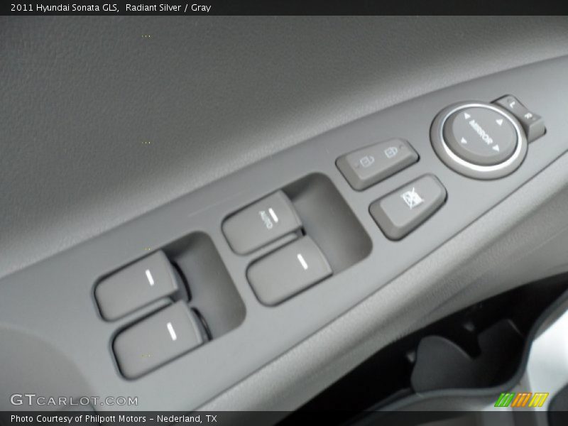 Radiant Silver / Gray 2011 Hyundai Sonata GLS