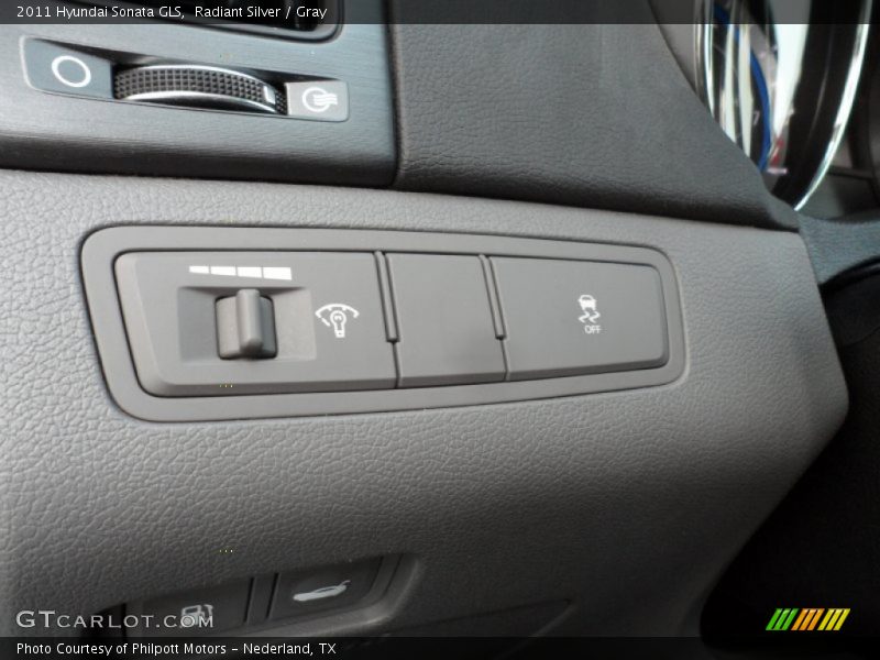 Radiant Silver / Gray 2011 Hyundai Sonata GLS
