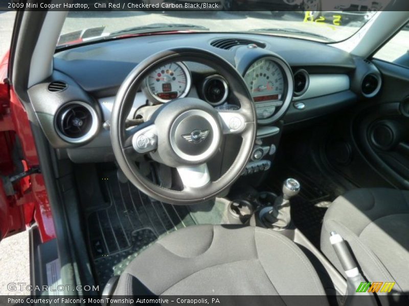 Chili Red / Checkered Carbon Black/Black 2009 Mini Cooper Hardtop
