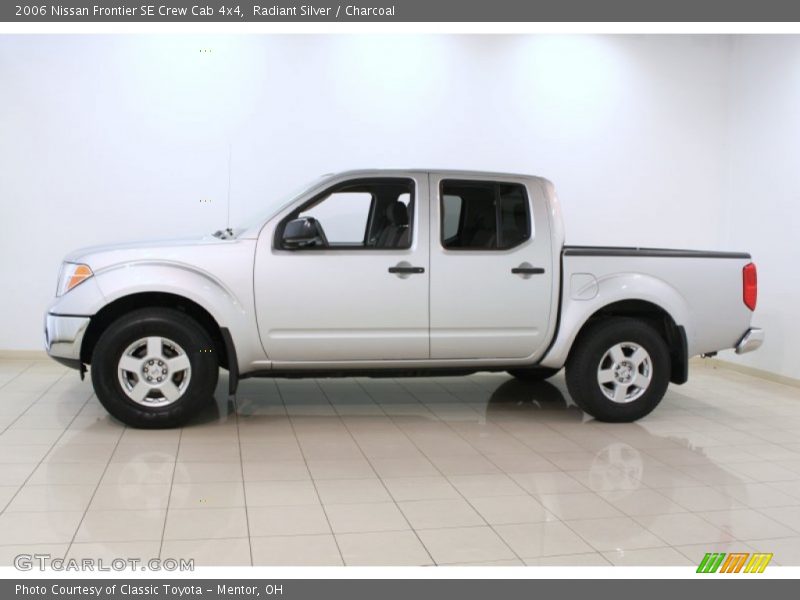 Radiant Silver / Charcoal 2006 Nissan Frontier SE Crew Cab 4x4