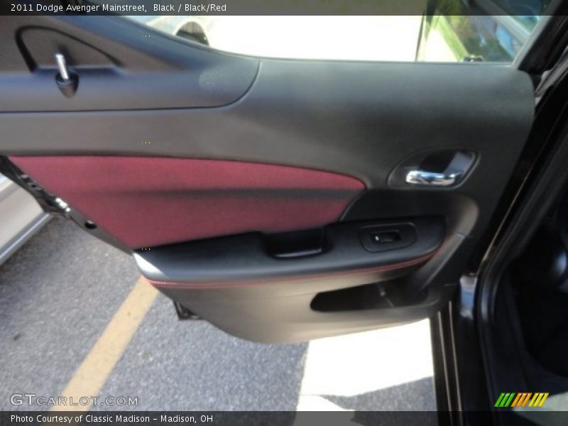 Black / Black/Red 2011 Dodge Avenger Mainstreet