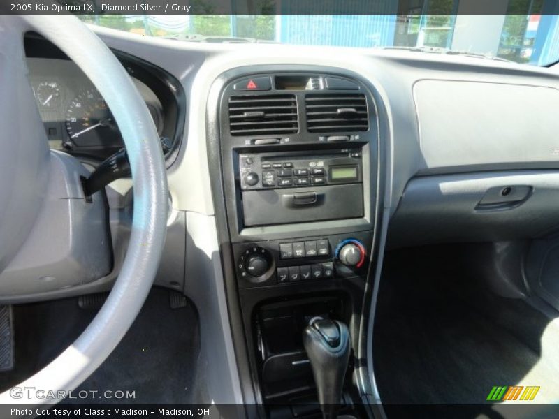 Diamond Silver / Gray 2005 Kia Optima LX