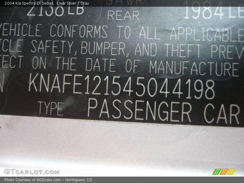 Clear Silver / Gray 2004 Kia Spectra EX Sedan