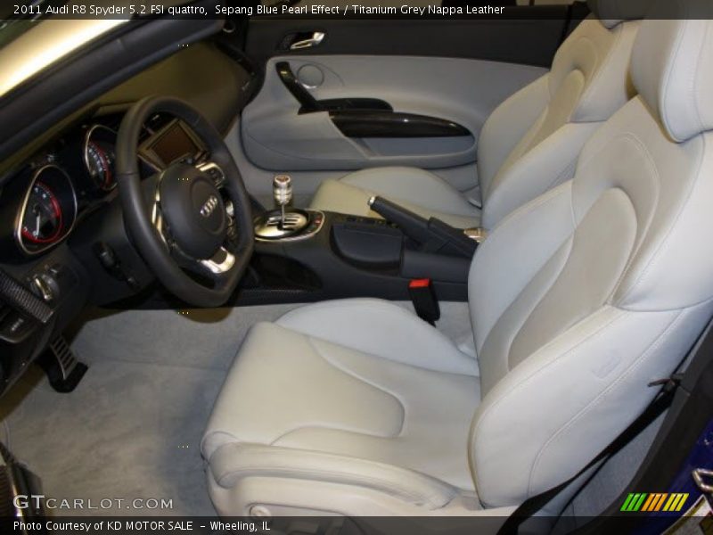  2011 R8 Spyder 5.2 FSI quattro Titanium Grey Nappa Leather Interior
