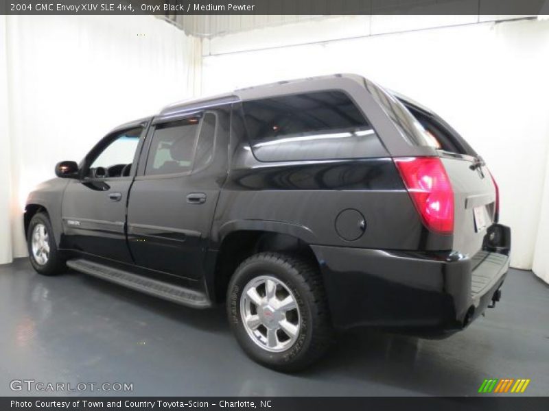 Onyx Black / Medium Pewter 2004 GMC Envoy XUV SLE 4x4