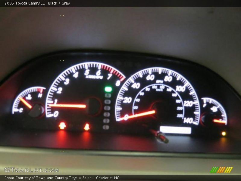 Black / Gray 2005 Toyota Camry LE