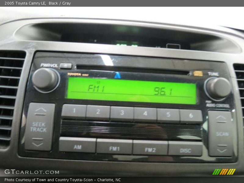 Black / Gray 2005 Toyota Camry LE