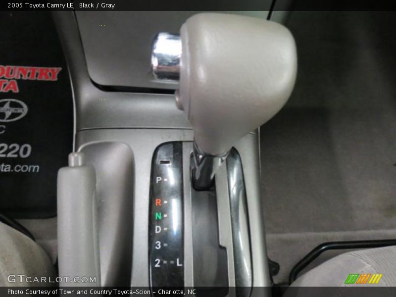 Black / Gray 2005 Toyota Camry LE