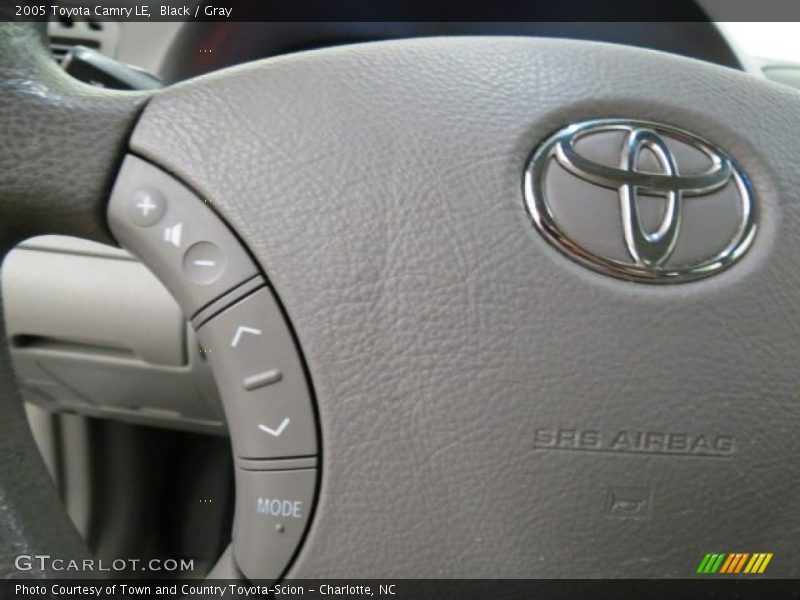 Black / Gray 2005 Toyota Camry LE