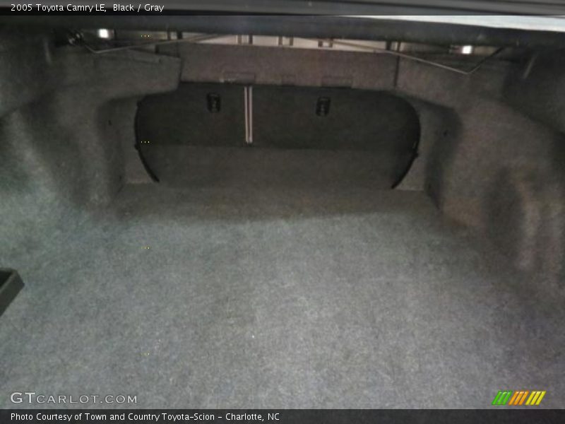 Black / Gray 2005 Toyota Camry LE