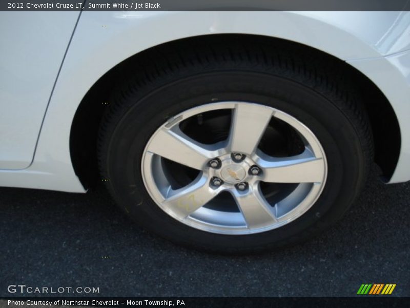Summit White / Jet Black 2012 Chevrolet Cruze LT