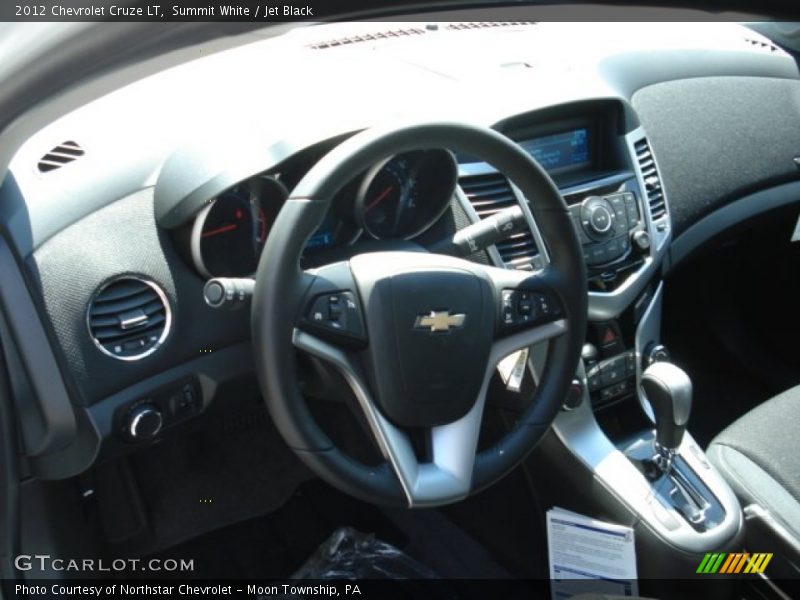 Summit White / Jet Black 2012 Chevrolet Cruze LT