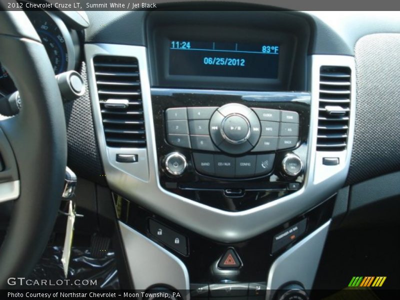 Summit White / Jet Black 2012 Chevrolet Cruze LT