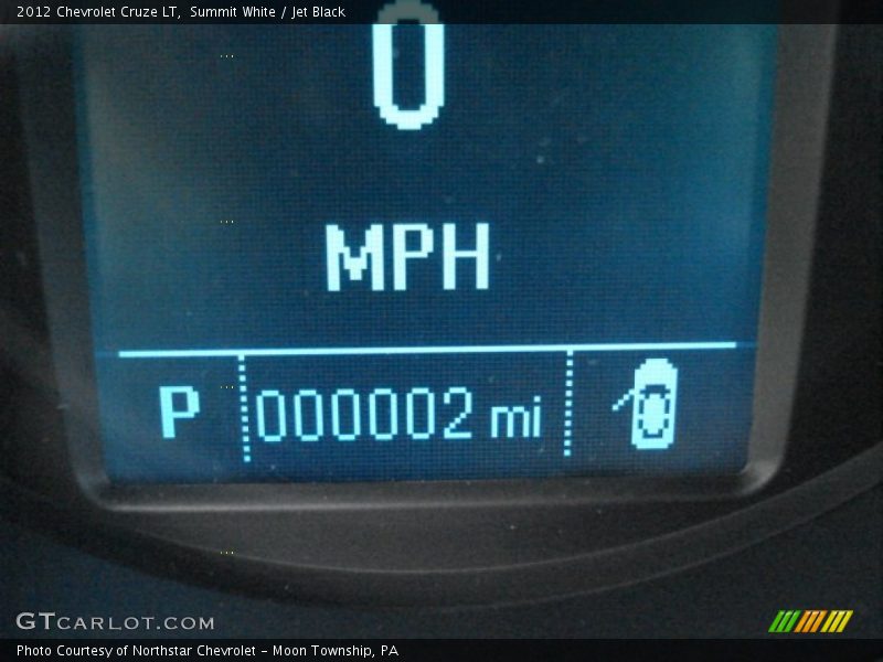 Summit White / Jet Black 2012 Chevrolet Cruze LT