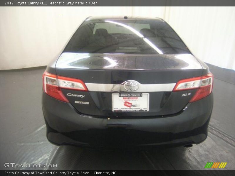 Magnetic Gray Metallic / Ash 2012 Toyota Camry XLE