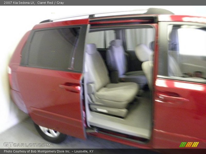 Claret Red / Gray 2007 Kia Sedona LX