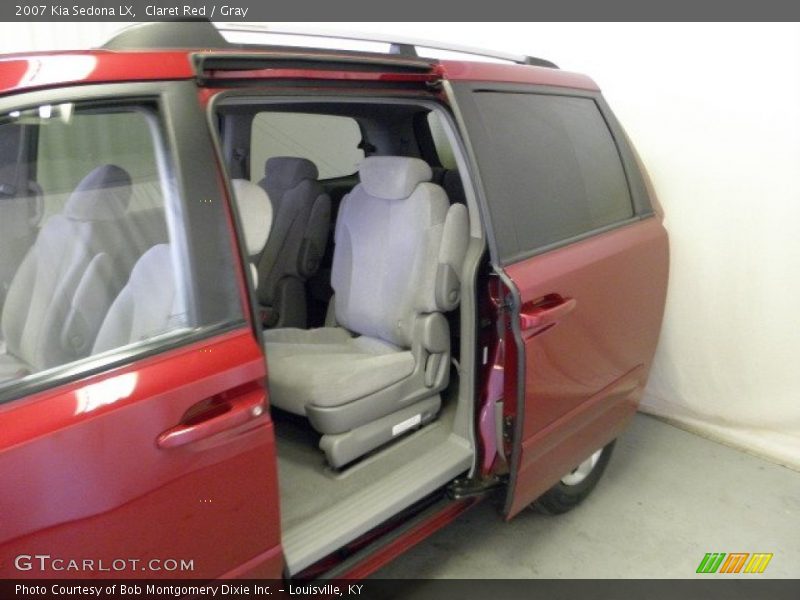 Claret Red / Gray 2007 Kia Sedona LX