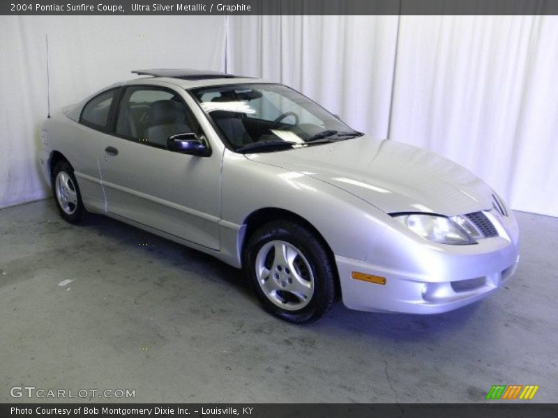 Ultra Silver Metallic / Graphite 2004 Pontiac Sunfire Coupe