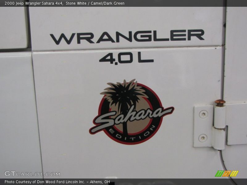 Stone White / Camel/Dark Green 2000 Jeep Wrangler Sahara 4x4