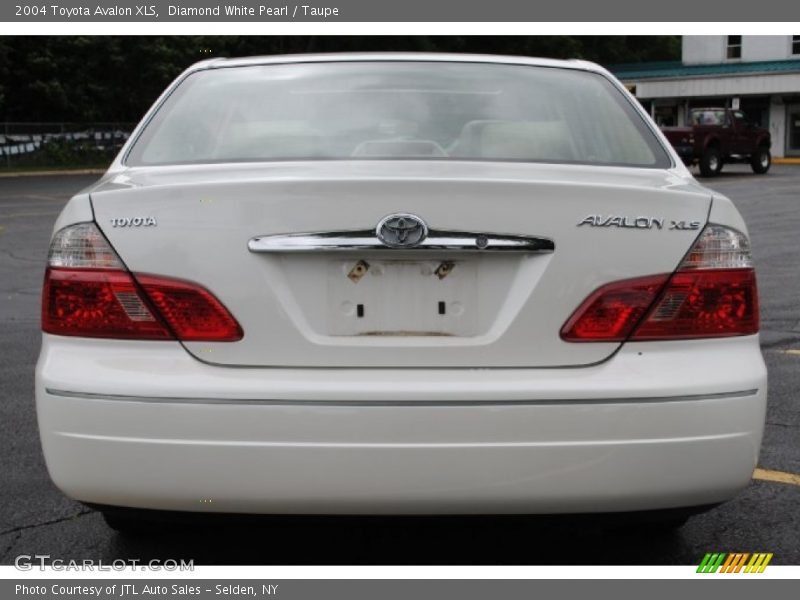 Diamond White Pearl / Taupe 2004 Toyota Avalon XLS