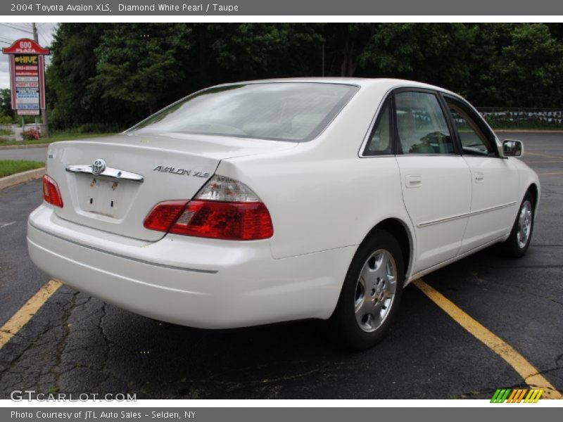 Diamond White Pearl / Taupe 2004 Toyota Avalon XLS