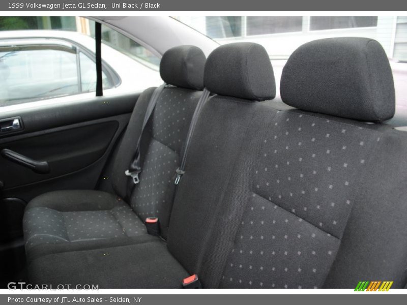 Uni Black / Black 1999 Volkswagen Jetta GL Sedan