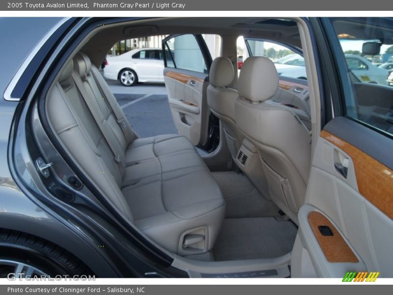 Phantom Gray Pearl / Light Gray 2005 Toyota Avalon Limited