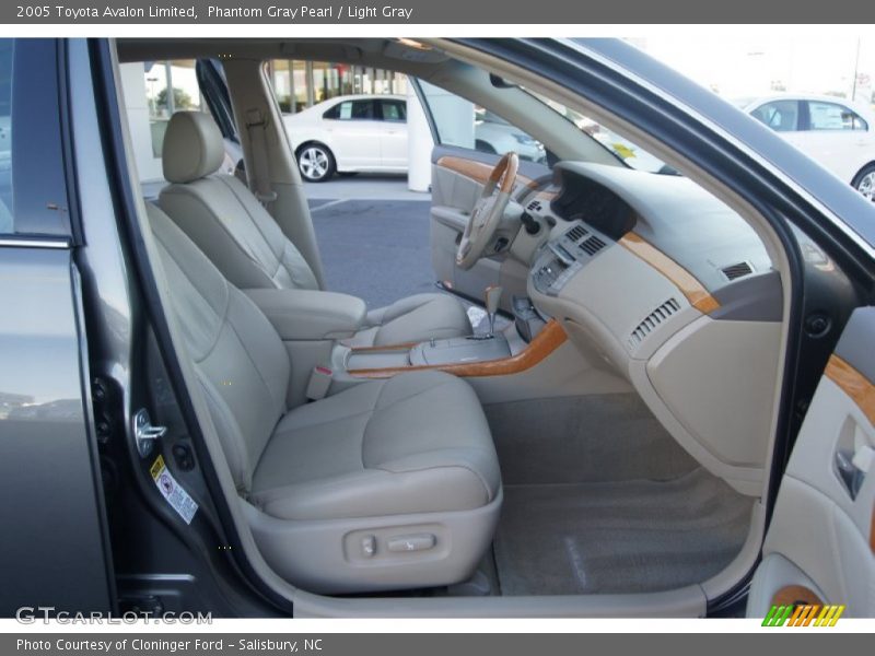 Phantom Gray Pearl / Light Gray 2005 Toyota Avalon Limited