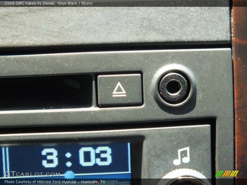 Onyx Black / Ebony 2009 GMC Yukon XL Denali
