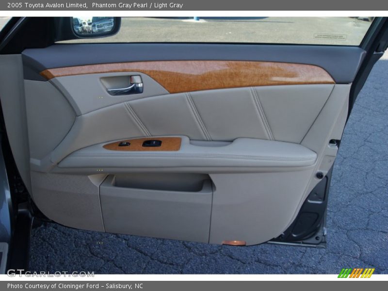 Phantom Gray Pearl / Light Gray 2005 Toyota Avalon Limited