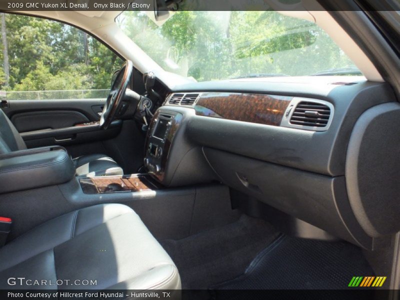 Onyx Black / Ebony 2009 GMC Yukon XL Denali