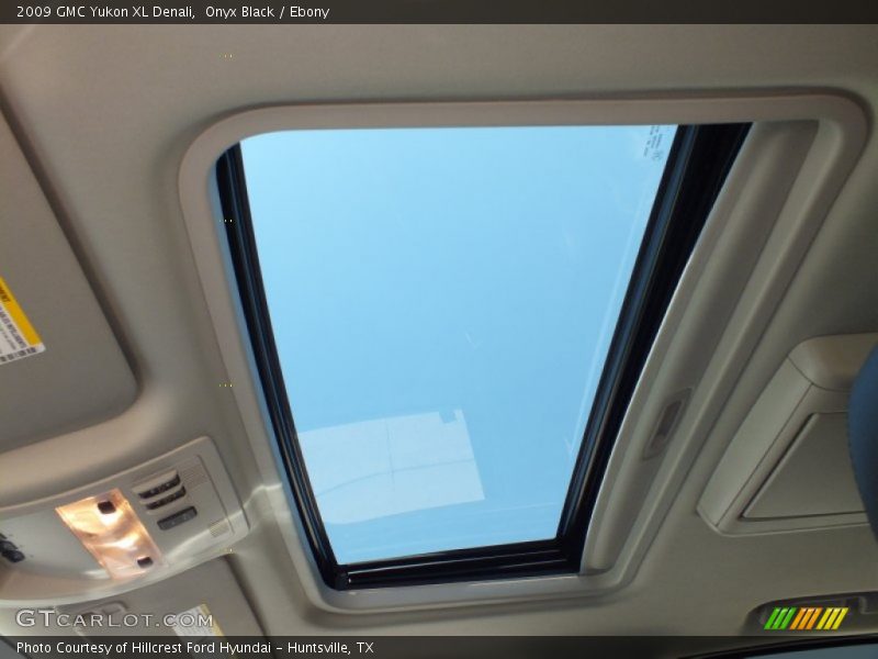 Onyx Black / Ebony 2009 GMC Yukon XL Denali