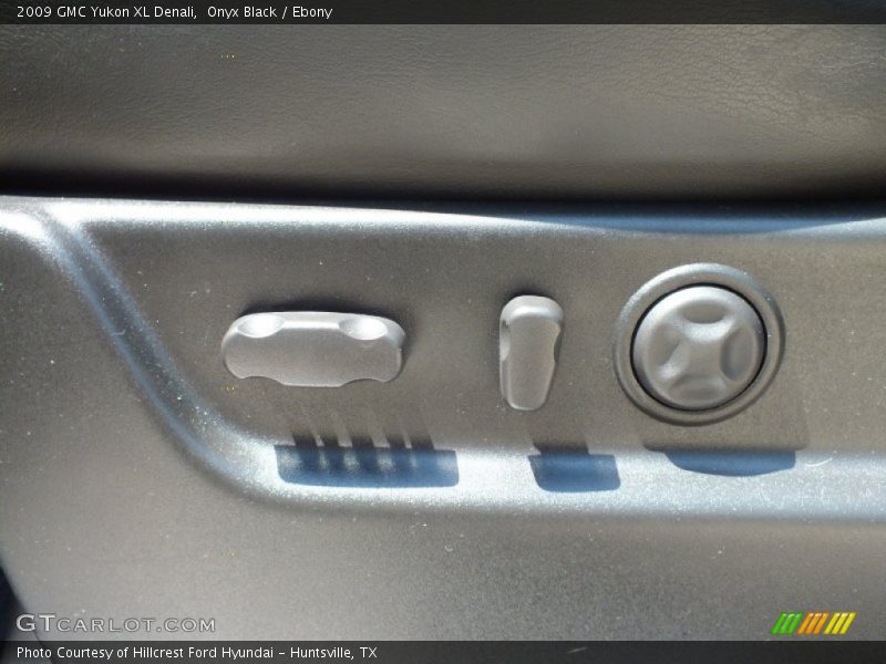 Onyx Black / Ebony 2009 GMC Yukon XL Denali