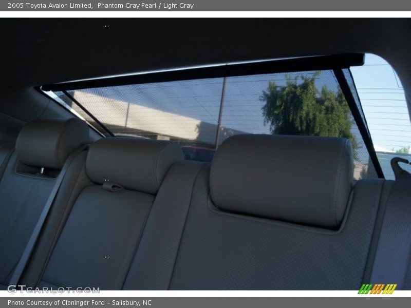Phantom Gray Pearl / Light Gray 2005 Toyota Avalon Limited