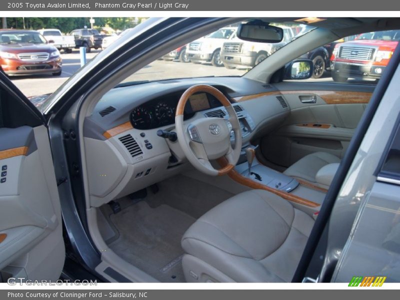 Phantom Gray Pearl / Light Gray 2005 Toyota Avalon Limited