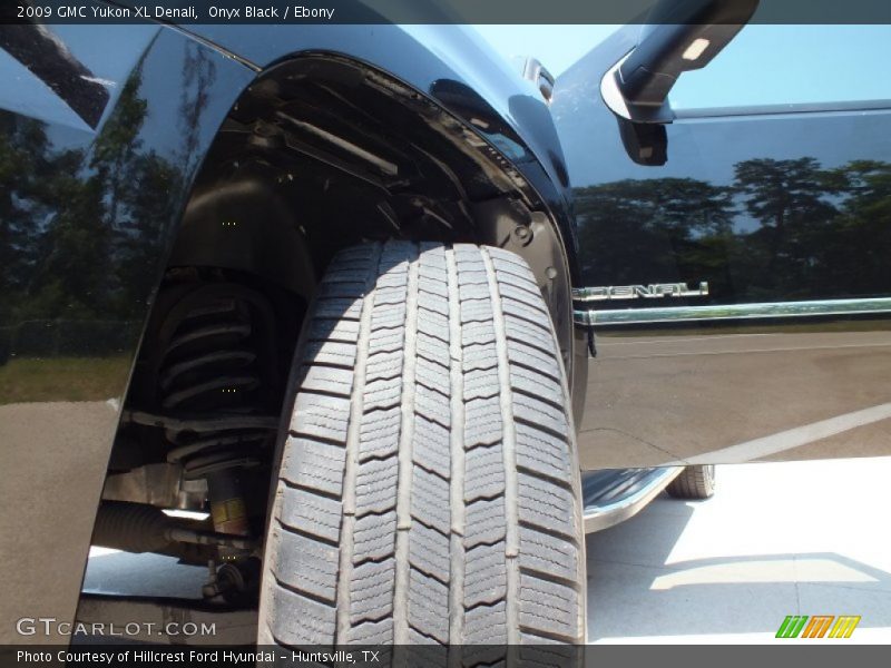 Onyx Black / Ebony 2009 GMC Yukon XL Denali