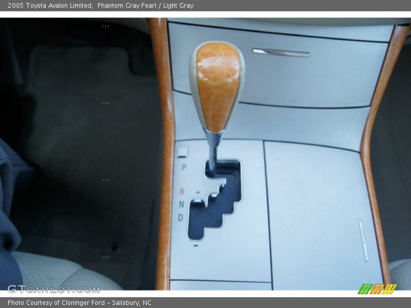 Phantom Gray Pearl / Light Gray 2005 Toyota Avalon Limited
