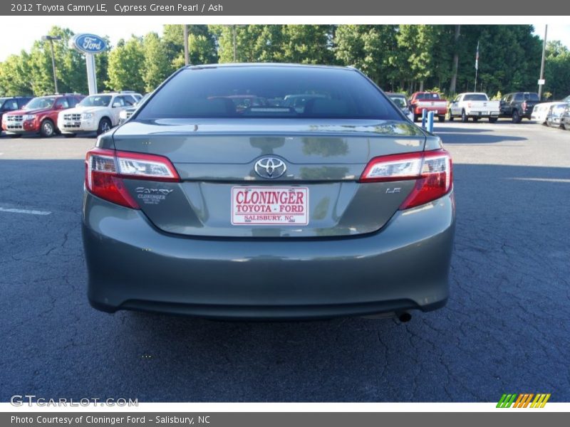 Cypress Green Pearl / Ash 2012 Toyota Camry LE