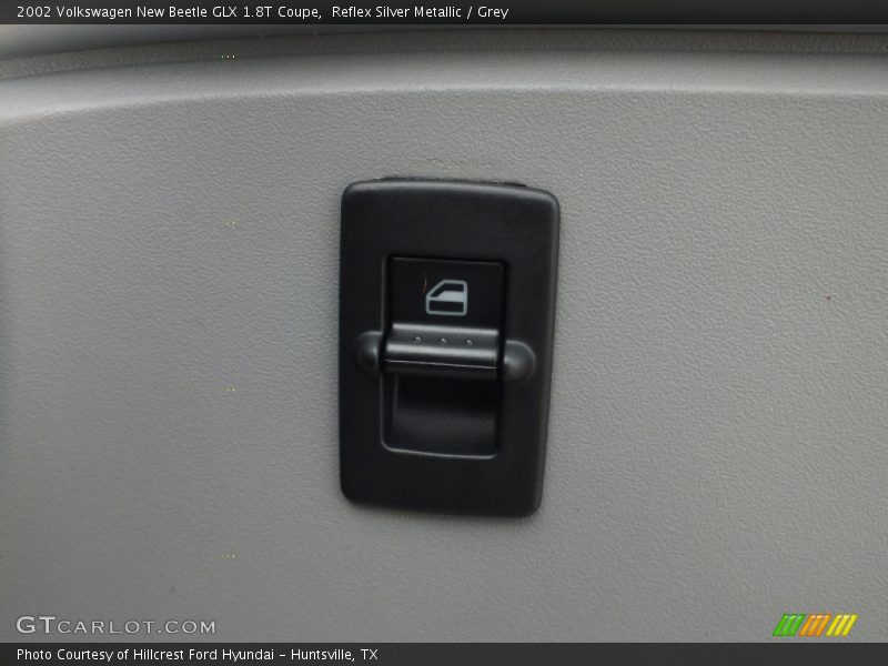 Reflex Silver Metallic / Grey 2002 Volkswagen New Beetle GLX 1.8T Coupe