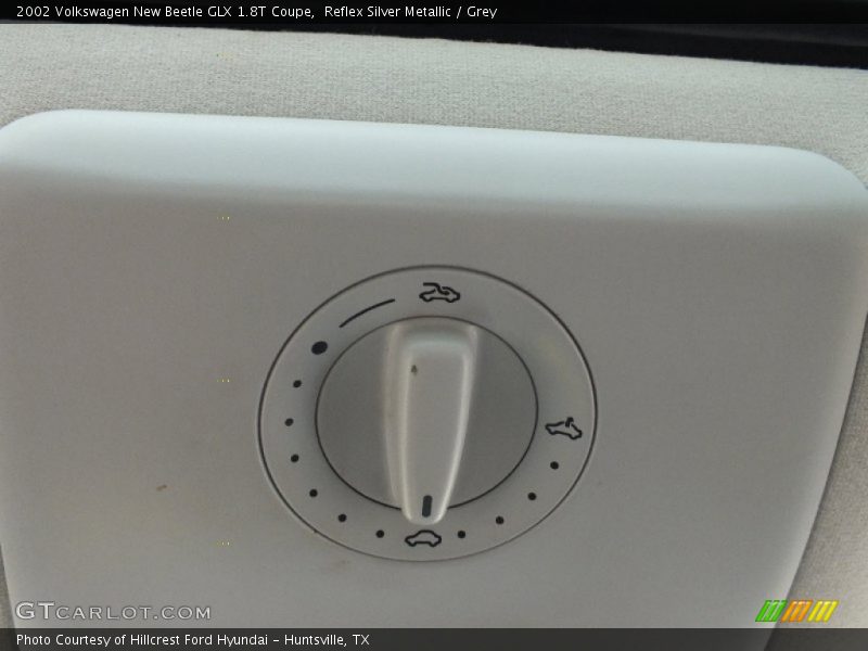 Reflex Silver Metallic / Grey 2002 Volkswagen New Beetle GLX 1.8T Coupe