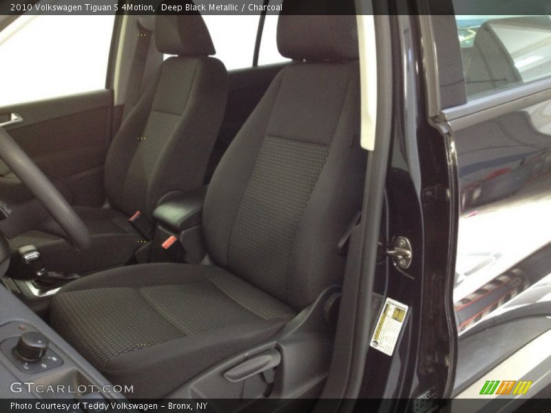 Deep Black Metallic / Charcoal 2010 Volkswagen Tiguan S 4Motion